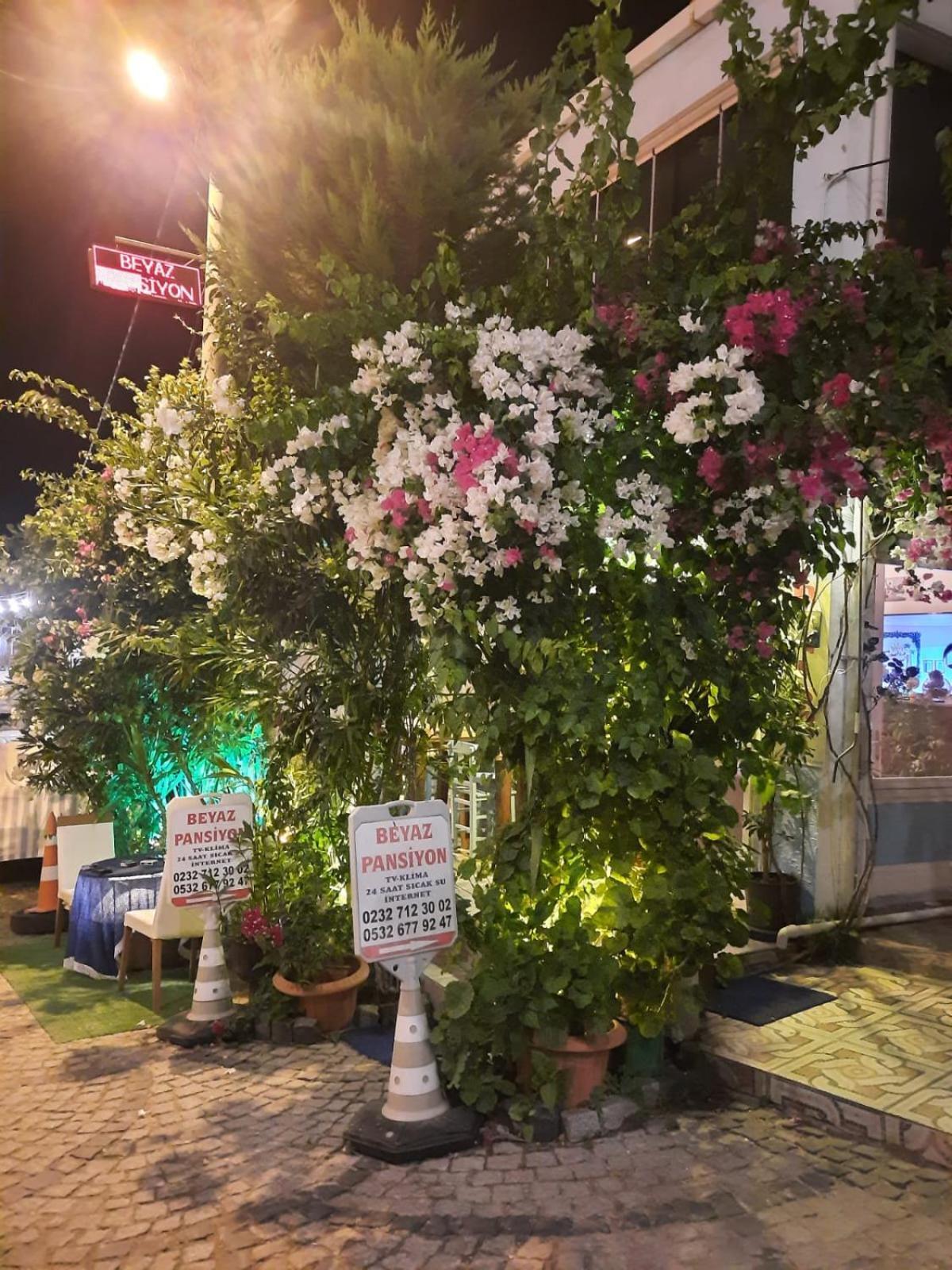 Beyaz Apart Pansiyon Çeşme 外观 照片